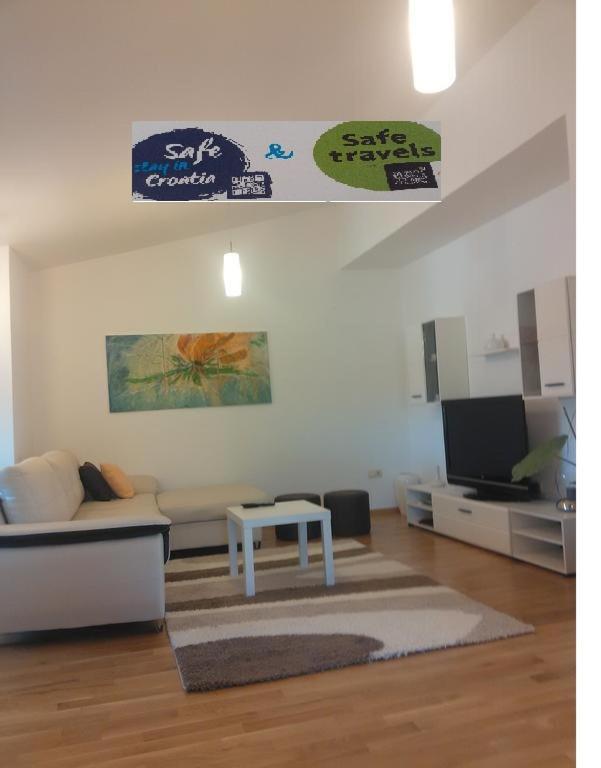 זאדאר Apartment Tim מראה חיצוני תמונה